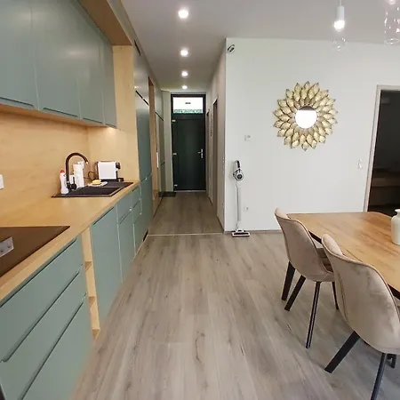 Fenyvesliget Iii Daire *